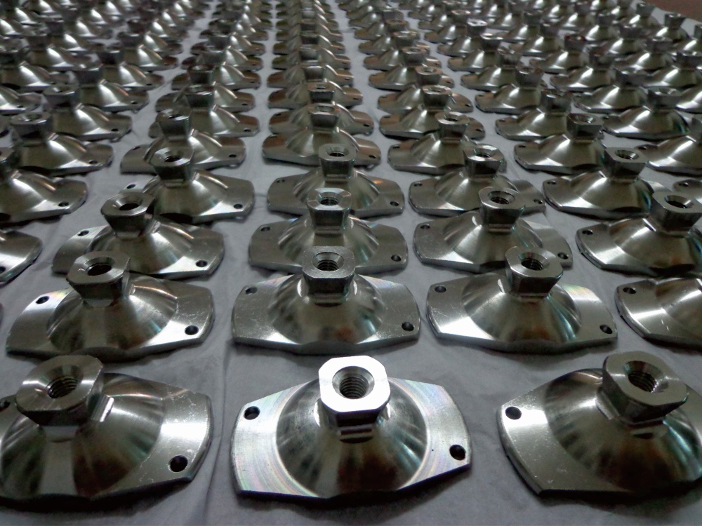 Prosthetic screw and connector