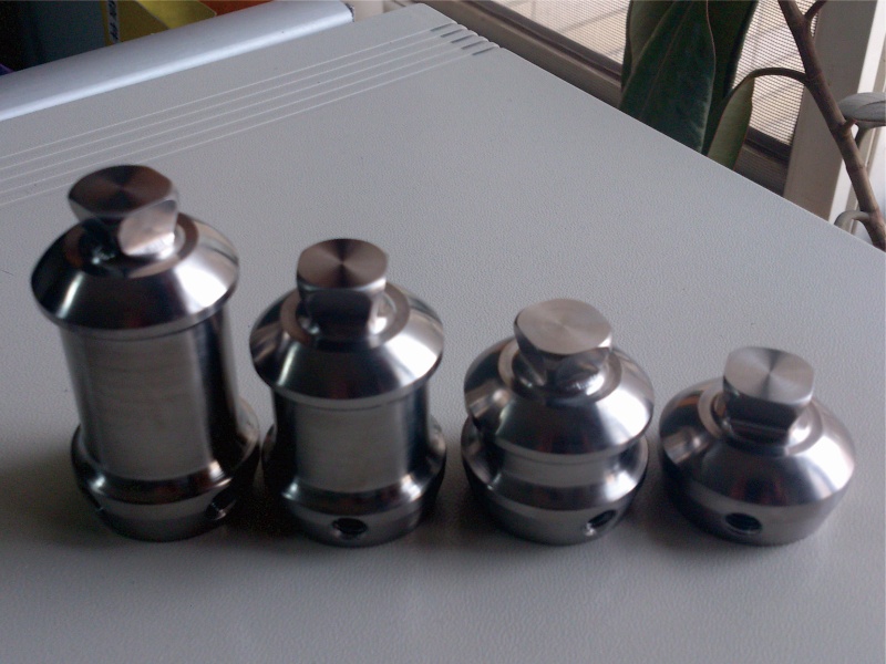 Double Ended Adapter with Pyramid