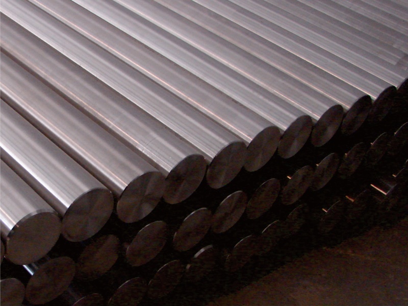 Titanium round rods and titanium bars