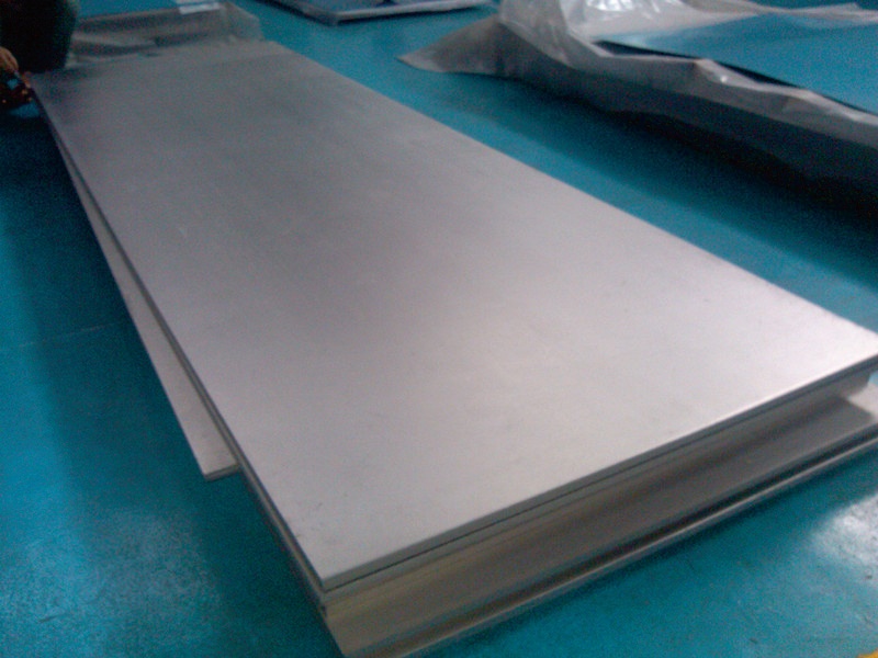 Titanium sheets and thin titanium plates