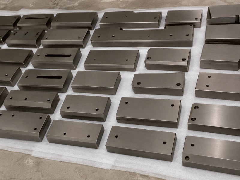 Custom CNC machined titanium plates