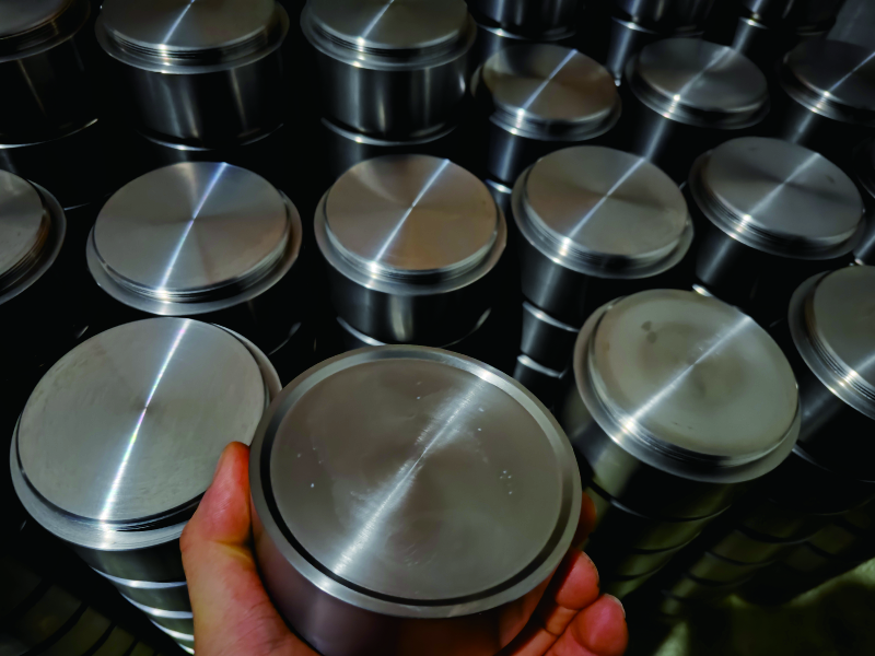 Pure titanium sputtering target