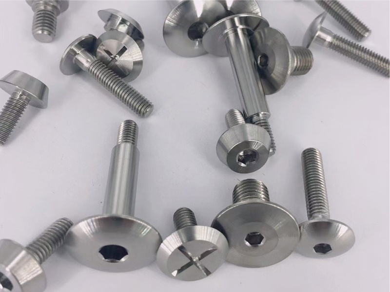 Titanium button head screws