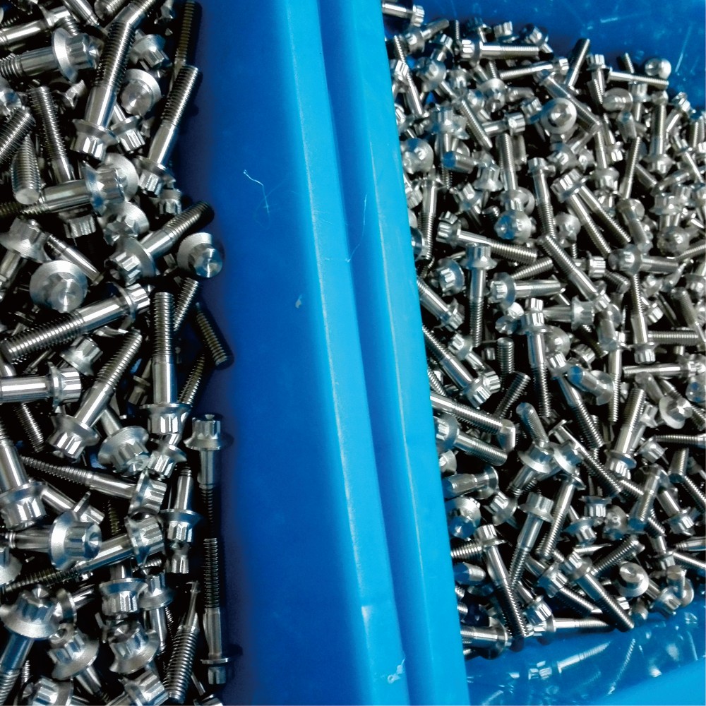 Custom titanium bolt CNC machined fastener