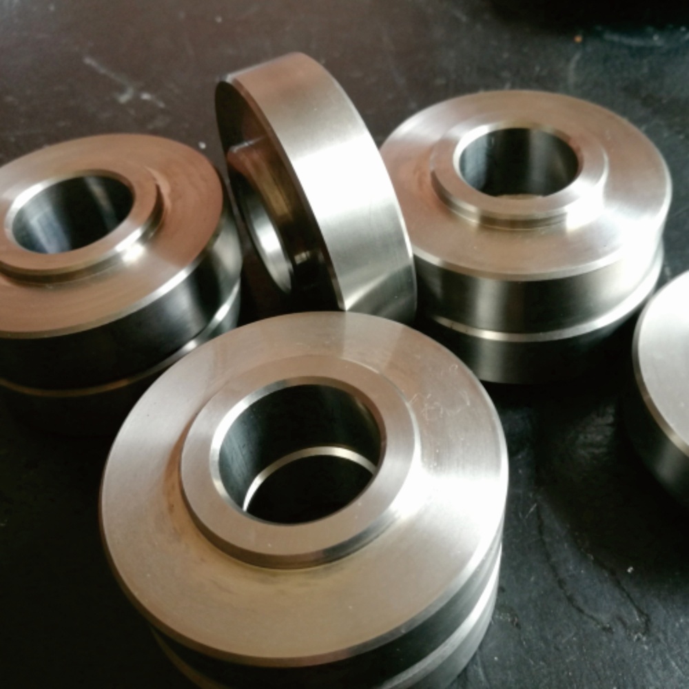 Precision turned component