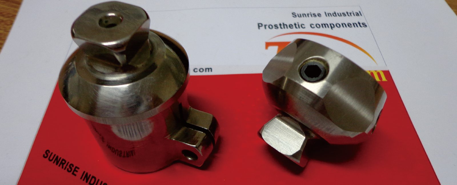 male pyramid tube clamp adapter for lower limb prosthetic tube connection and pyramid alignment