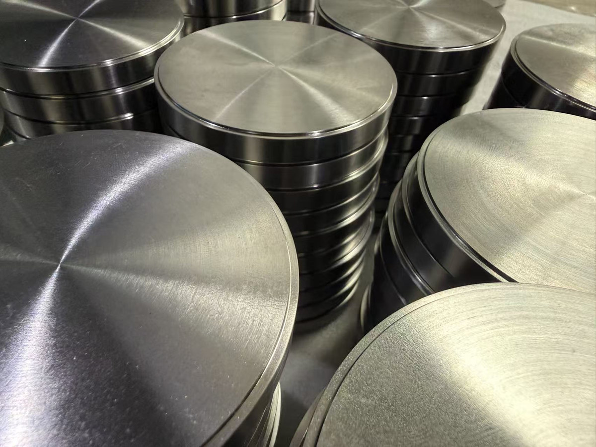 Stepped-edge profile of a titanium dental disk for CAD/CAM milling