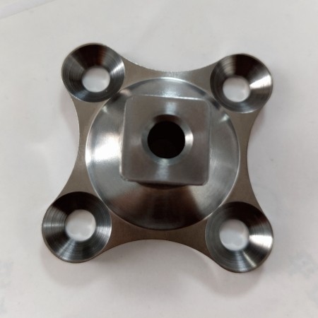 Pediatric 4 hole adapter