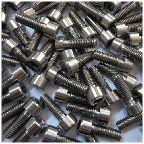 DIN912 Titanium bolts 