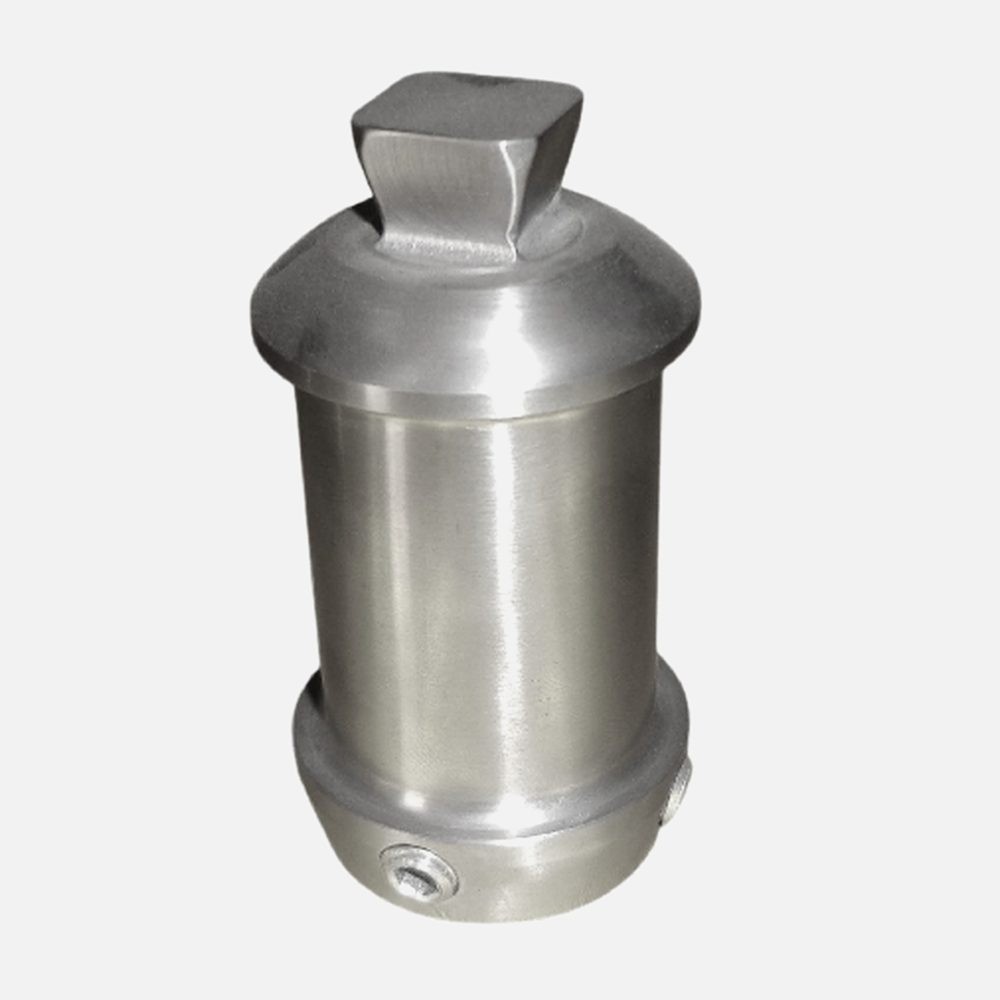 Double Ended Adapter with Pyramid