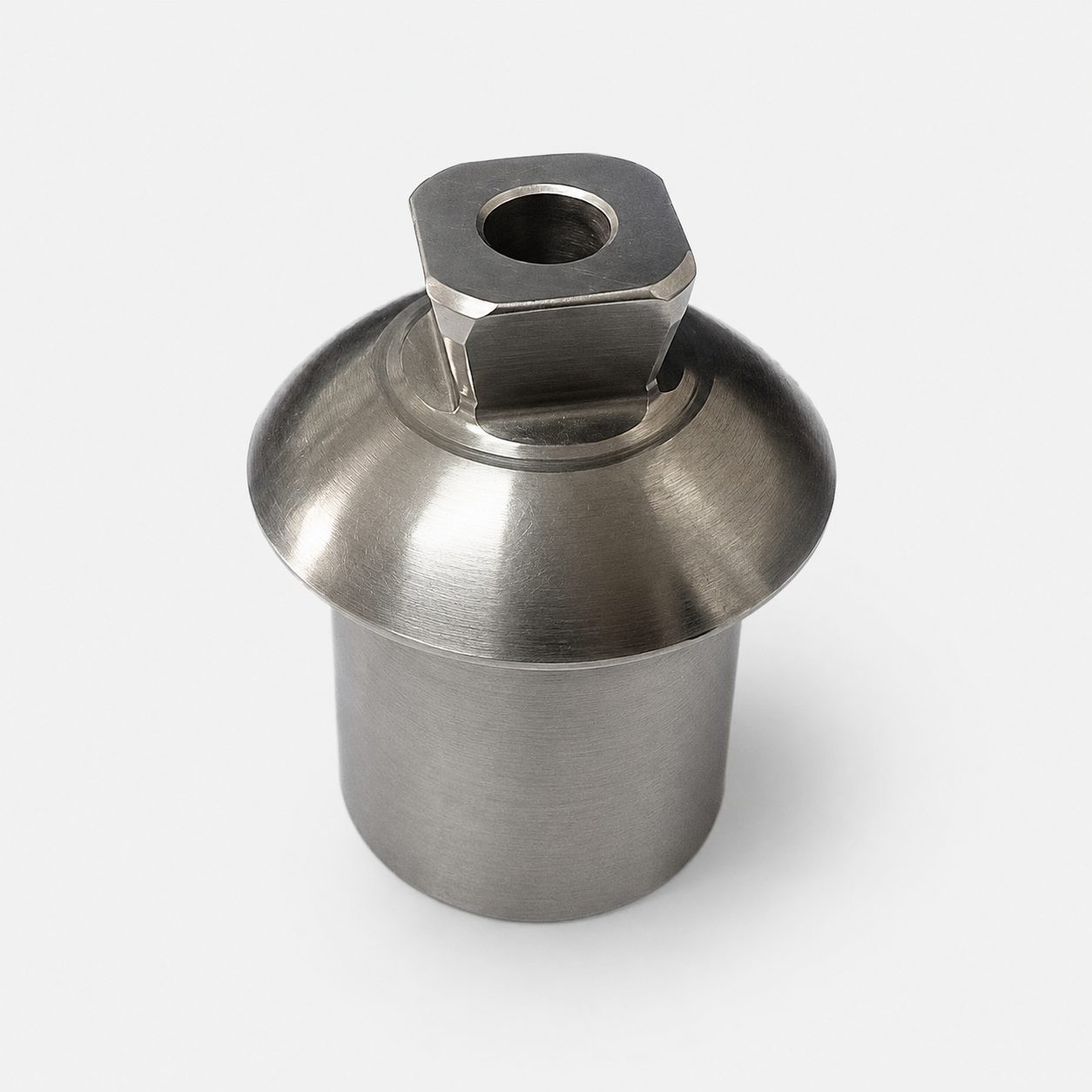 Low Profile Tube Adapter with Male Pyramid and Center Hole
