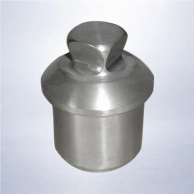 Low Profile Tube Adapter with Male Pyramid