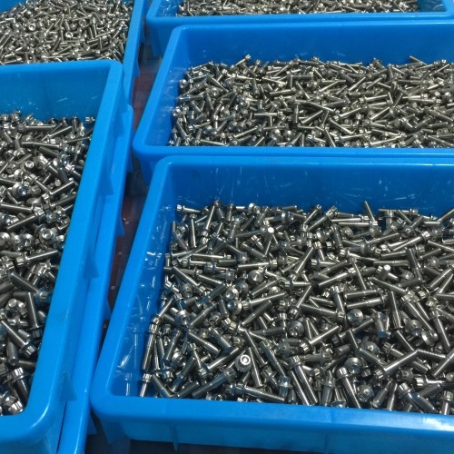 Titanium Split Rim Bolts